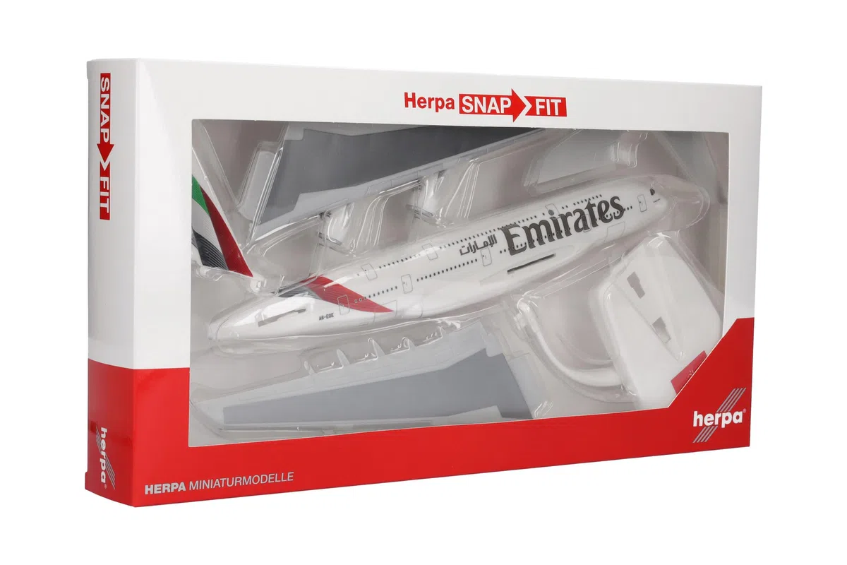 Herpa Maquette Avion Emirates Airbus A380, New 2023 Colors - A6-EOE, echelle 1/200, Snap-fit Model, pièce de Collection, d'avion avec Support, Figurine Plastique