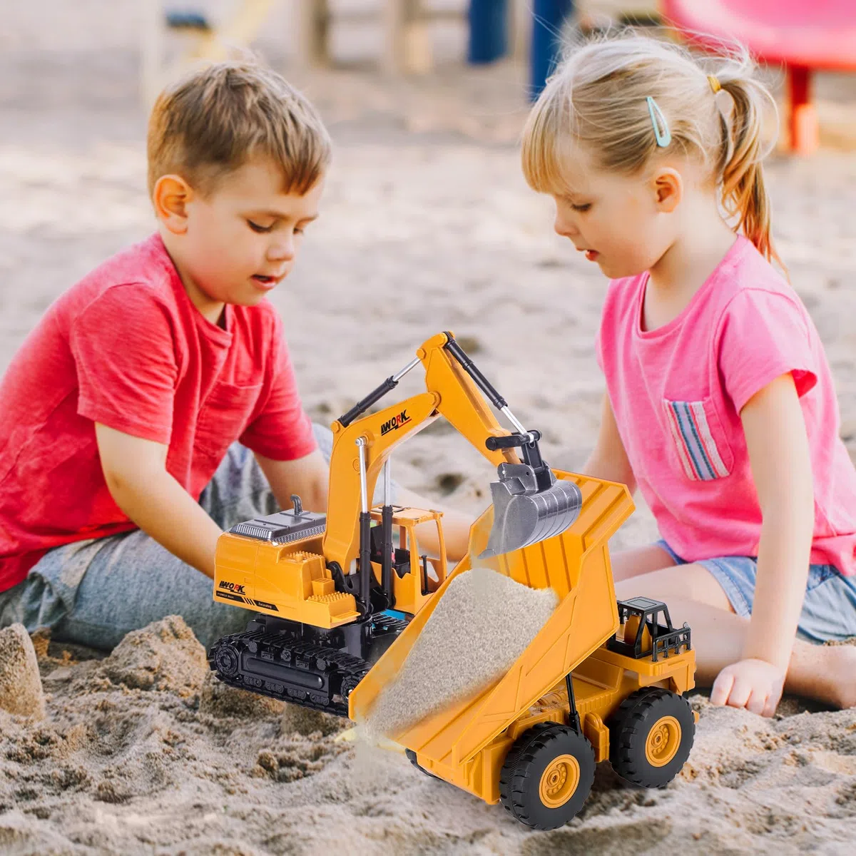 Highttoy Camion Benne Télécommande Enfant, Jouet Camion Poubelle 6 Canaux Échelle 1:24 Véhicule de Chantier Télécommandée avec LED et Son