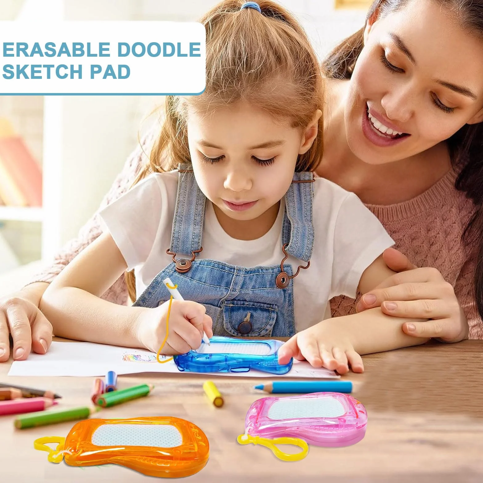 Lot de 18 mini tableaux magiques à colorier magnétiques pour enfants - Petit cadeau d'anniversaire d'enfant - Porte-clés