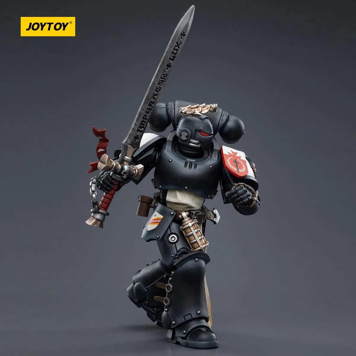 JOYTOY Warhammer 40k Black Templars, Black Templars The Emperors Champion Rolantus Figurine d'action 1/18, dédiée à Vous Qui Aimez Collectionner