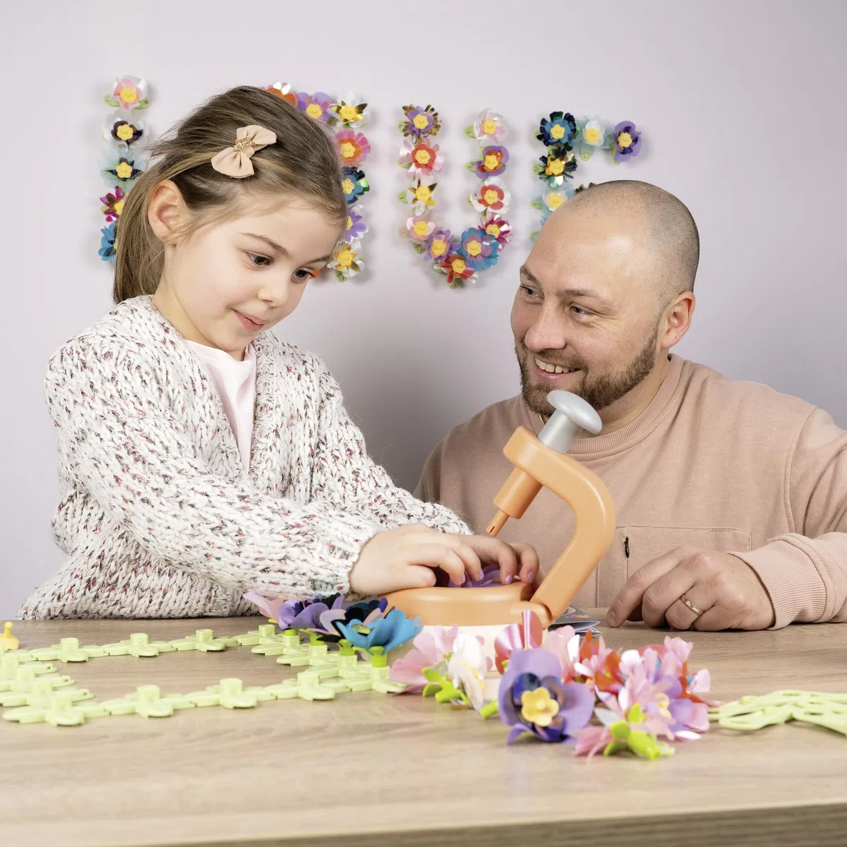 Smoby - Set Déco Fleurs - Activité Manuelle - Atelier Création - Presse à Fleurs - Tissus et Livret Inclus - A Partir de 5 Ans - Fabrication Française