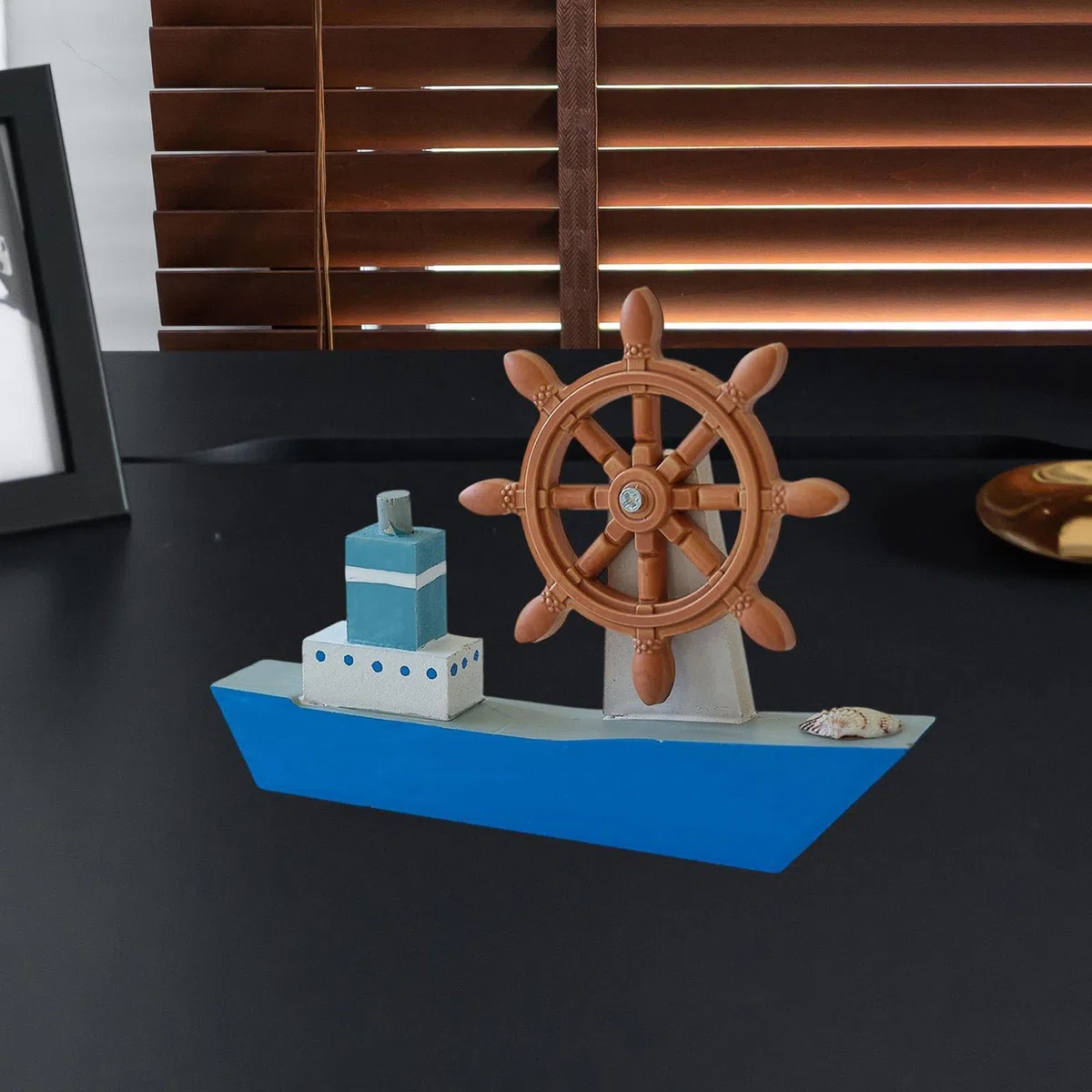 Gralara Maquette de Voilier En Bois, Décoration, Cadeau Nautique, Gouvernail avec Barre à Roue pour Hôtel Ou Ferme, Bleu Clair