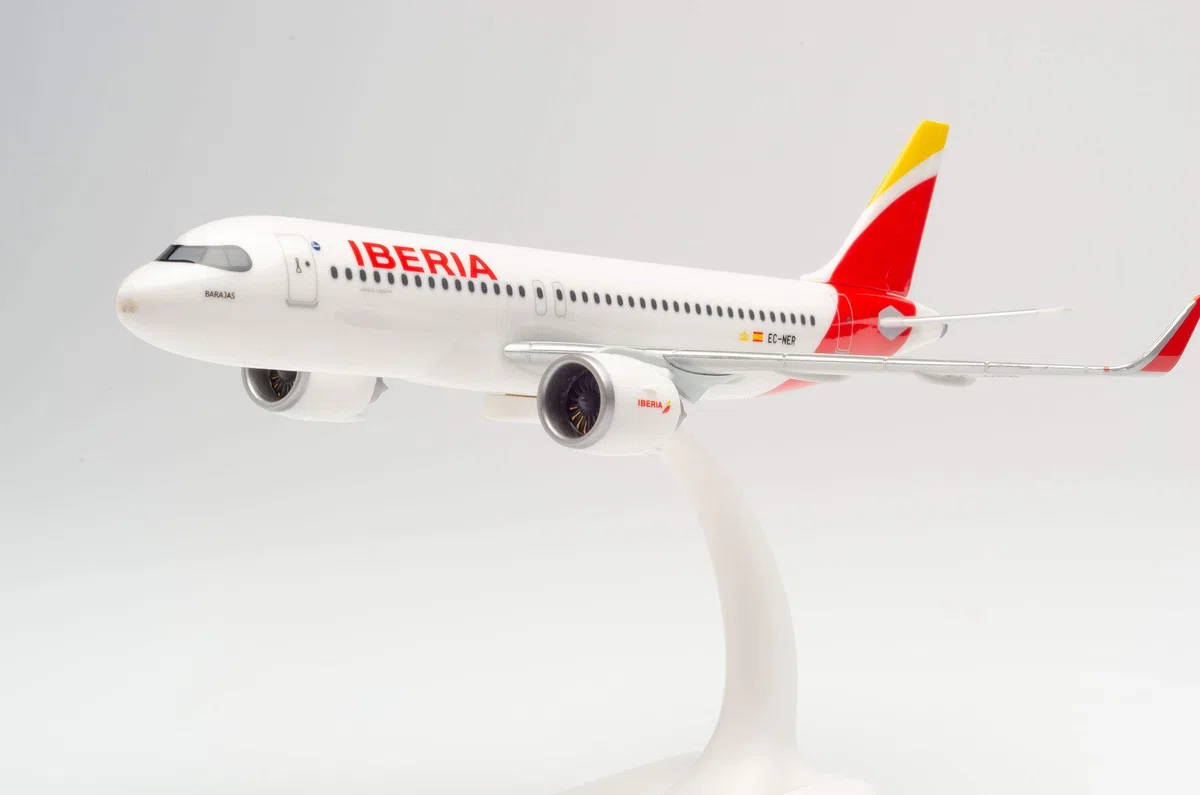 Herpa Iberia Airbus Modèle avec Emballage, Avion 613064, Multicolore