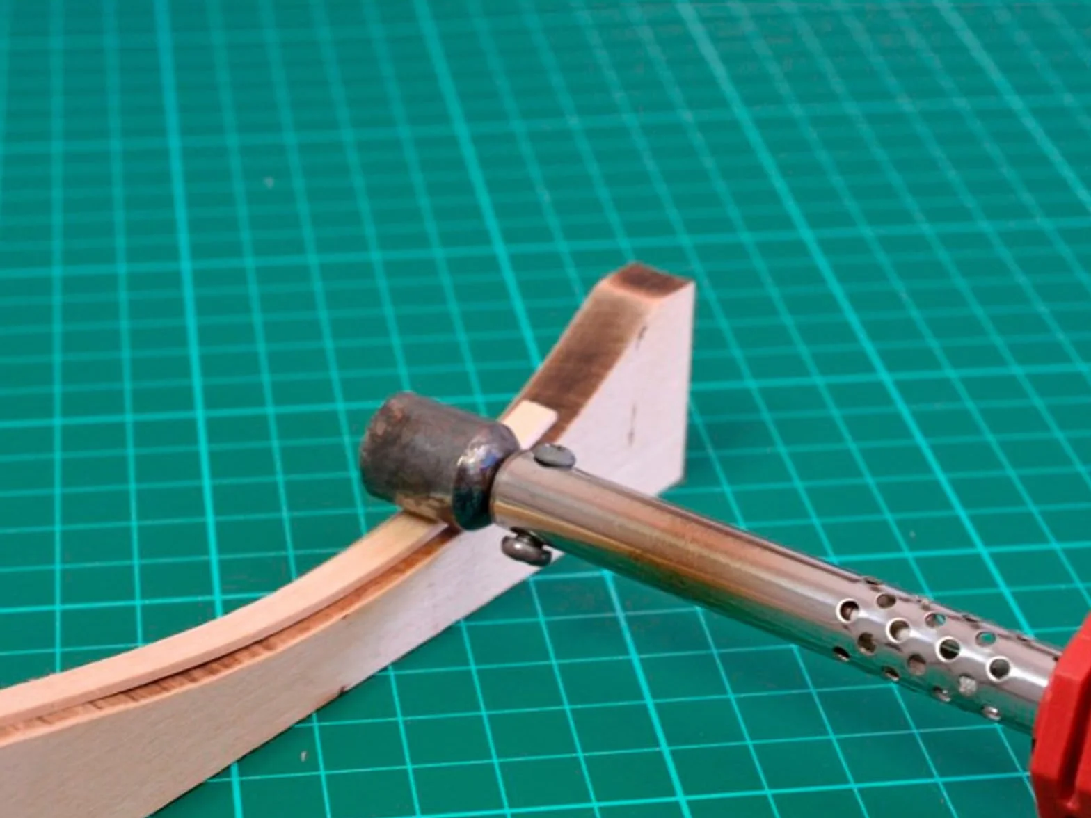 Artesanía Latina - Fer à Cintrer Électrique - Cintreuse Chauffante Électrique - Modèle 27074-1 - Kit d'outils pour le montage de modèles réduits