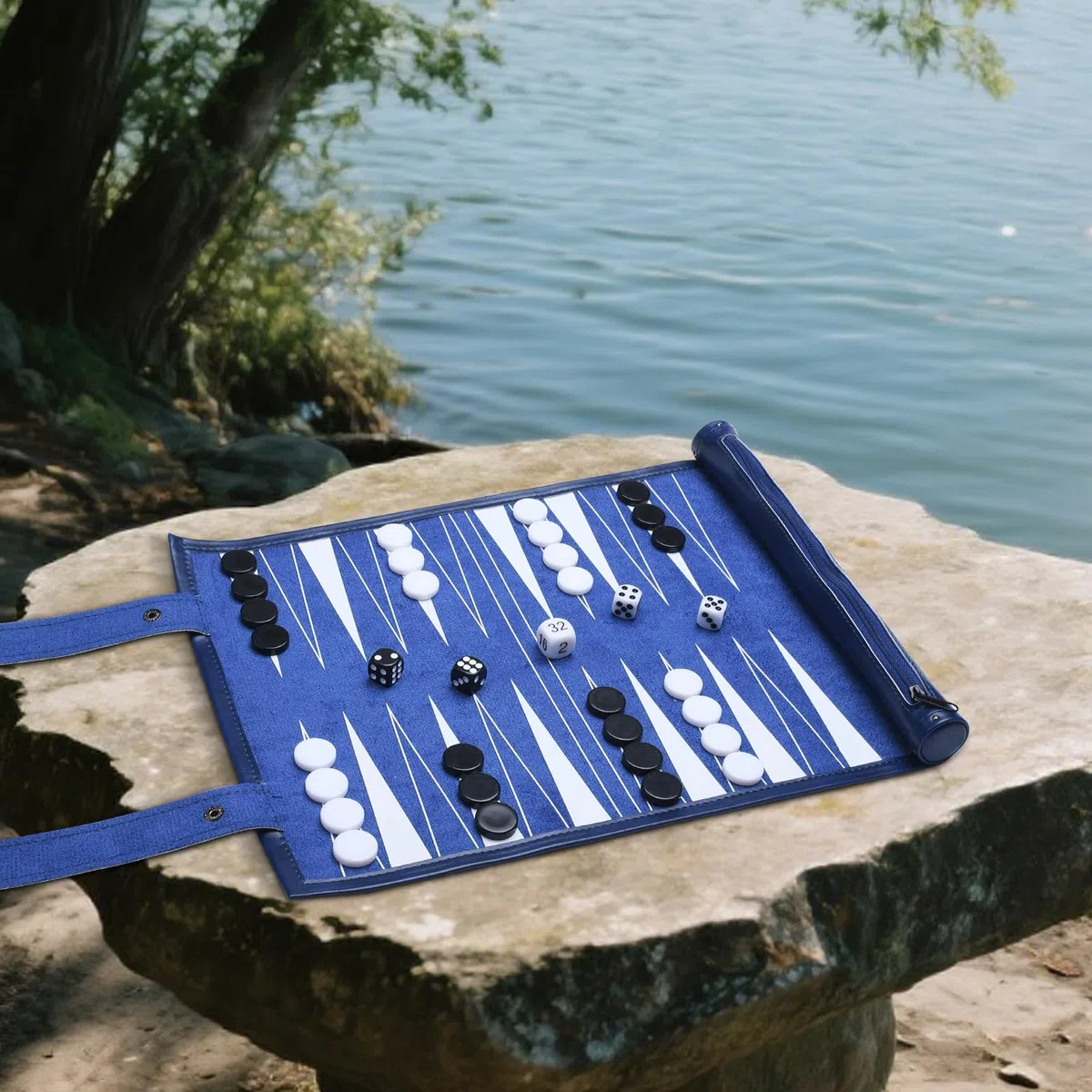 Backgammon de voyage - Jeu de backgammon en bois massif - Jeu de société classique pour les familles, les voyages et les amateurs de stratégie - Portable et durable - Bleu roi