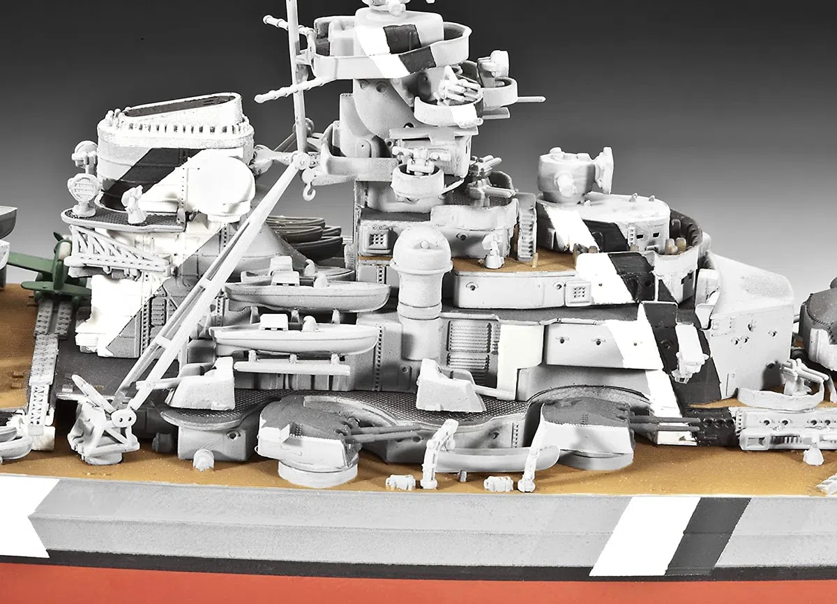 Revell - 05098 - Maquette - Navire de Guerre Bismarck